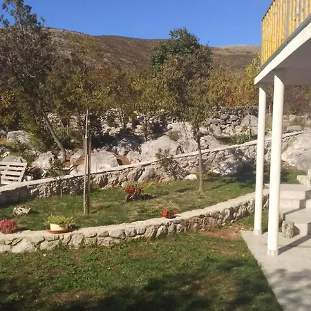 With A Parking Space Kijevo, Zagora - 22243 Penzion