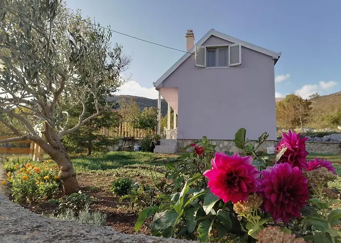 With A Parking Space Kijevo, Zagora - 22243 Gasthuis Kijevo